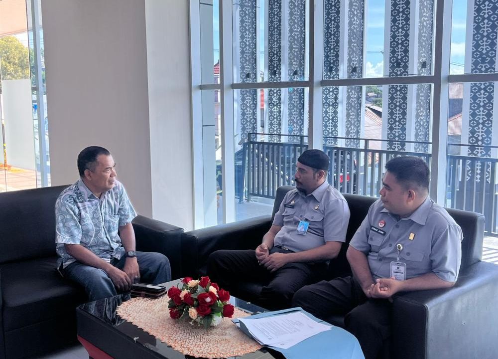 Kanwil Kemenkum Terima Konsultasi Gerakan Rakyat Malut Terkait Penerbitan SKT