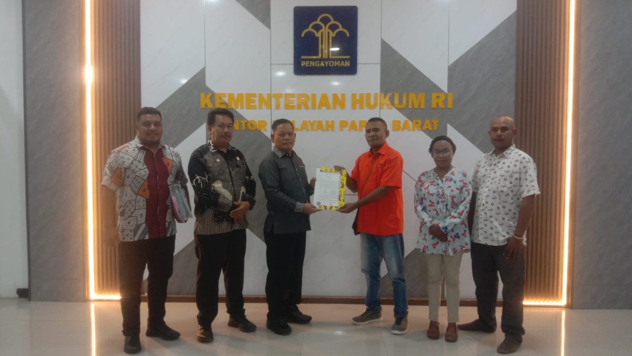 Gerakan Rakyat Papua Barat Resmi Kantongi SKT Partai Politik dari Kanwil Kemenkum