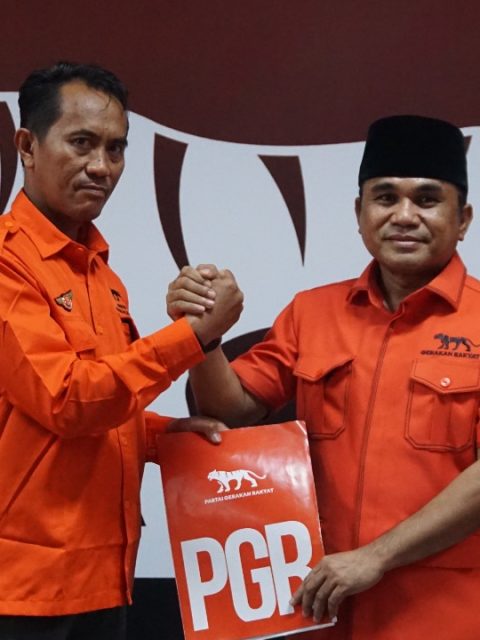 Gerakan Rakyat Kalimantan Tengah Resmi Serahkan Berkas Legalitas Partai Politik ke Pusat Gerakan Rakyat Kalimantan Tengah Resmi Serahkan Berkas Legalitas Partai Politik ke Pusat
