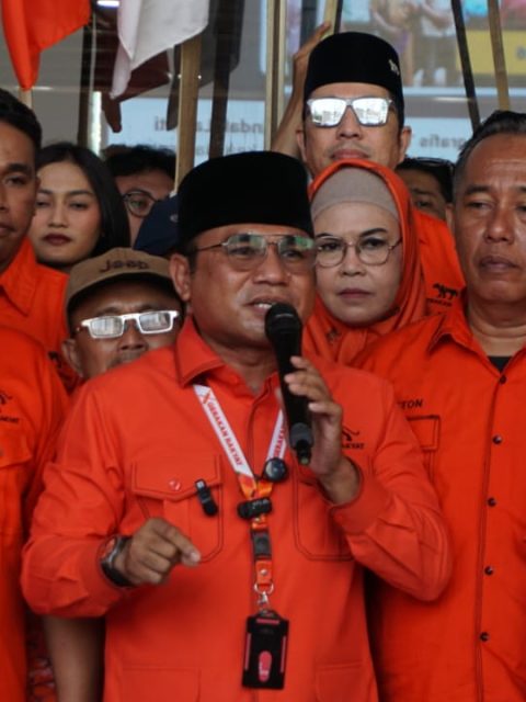 Partai Gerakan Rakyat Resmi Daftar ke Kemenkum RI Usai Lengkapi Berkas di 38 Provinsi Partai Gerakan Rakyat Resmi Daftar ke Kemenkum RI Usai Lengkapi Berkas di 38 Provinsi