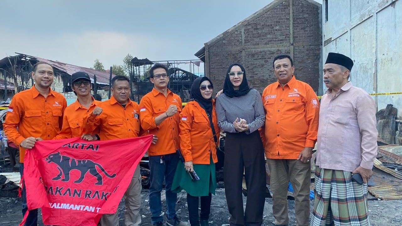 Gerakan Rakyat Kaltim Salurkan Bantuan Korban Kebakaran di Loa Ipuh, Rita Widyasari Turut Hadir